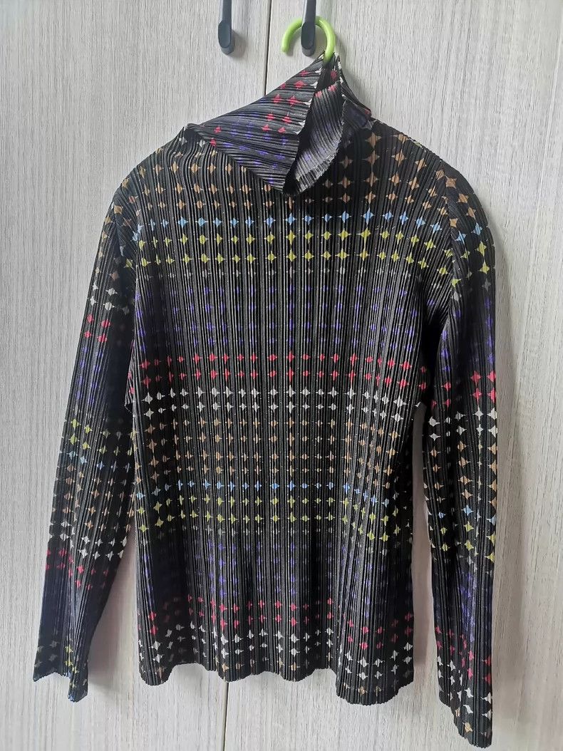 Issey Miyake issey miyake Pleated star-shaped long sleeves 2505-Nextarro Size M / US 6-8 / IT 42-44 - 1 Thumbnail