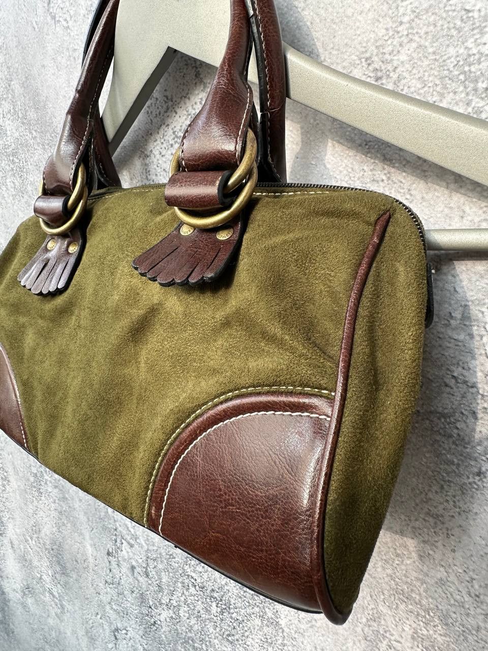 Tommy Hilfiger Y2k Tommy Hilfiger Suede Demi East West Mini Baguette Bag Size ONE SIZE - 6 Thumbnail