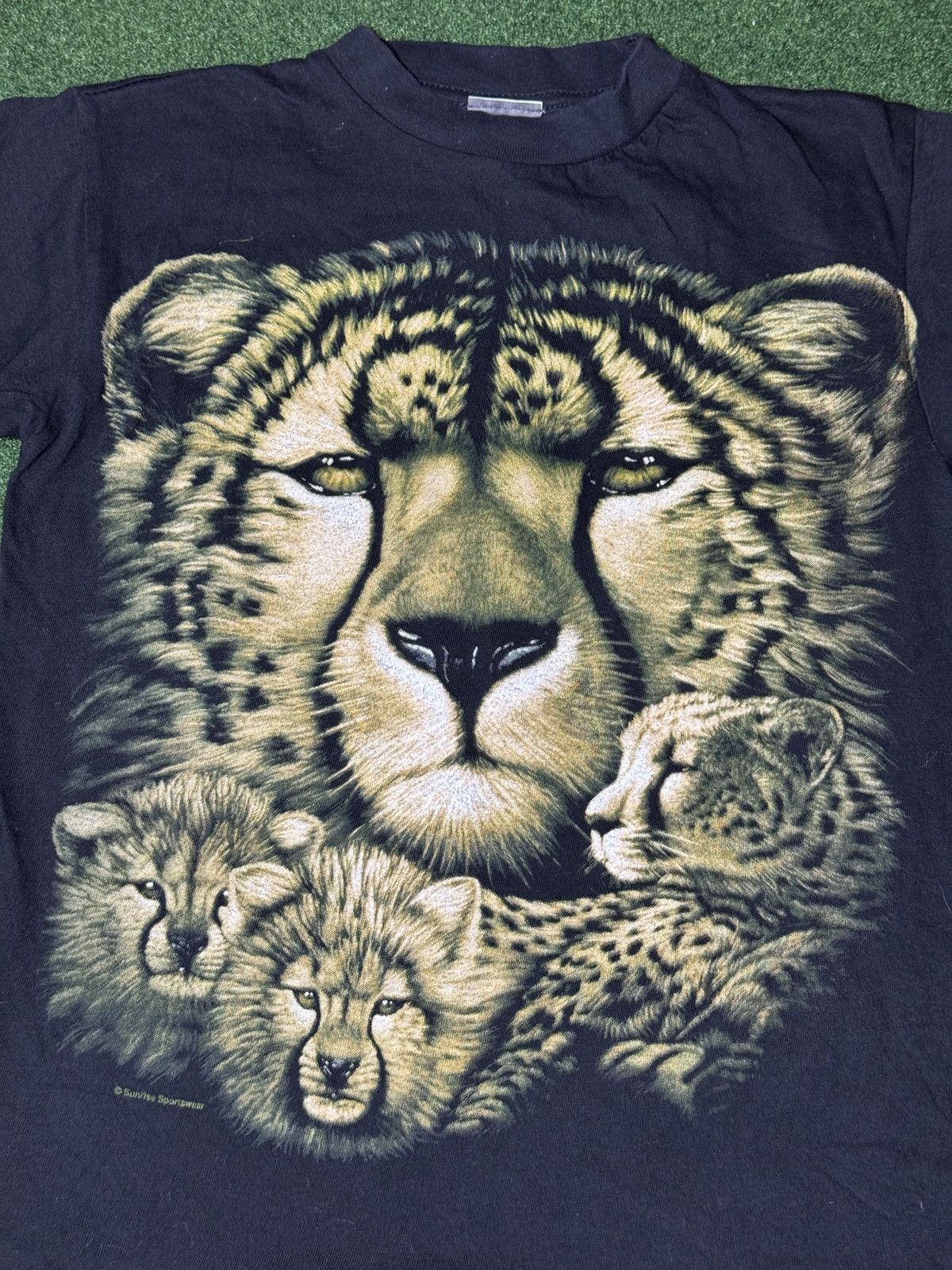 Vintage Vintage 90s American Thunder Cheetah Print Nature T Shirt Size US S / EU 44-46 / 1 - 2 Thumbnail