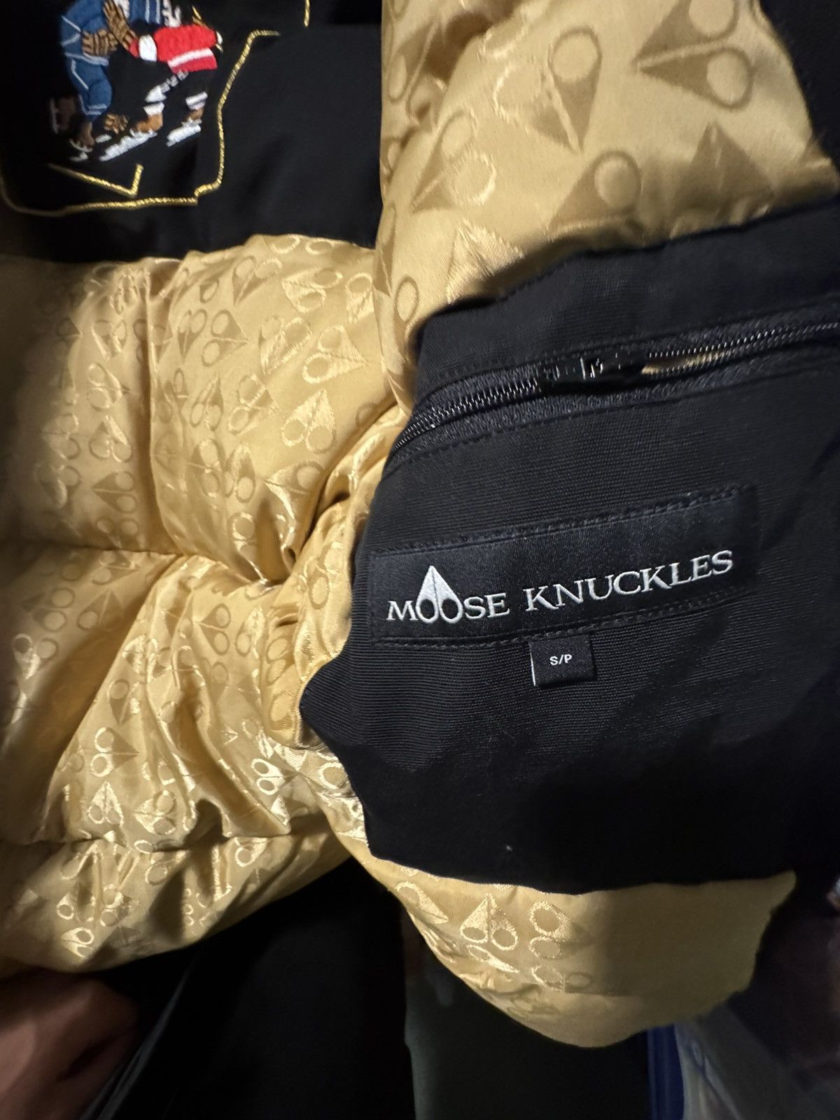 Moose Knuckles Barely worn Moose knuckle jacket best offer Size US S / EU 44-46 / 1 - 7 Thumbnail