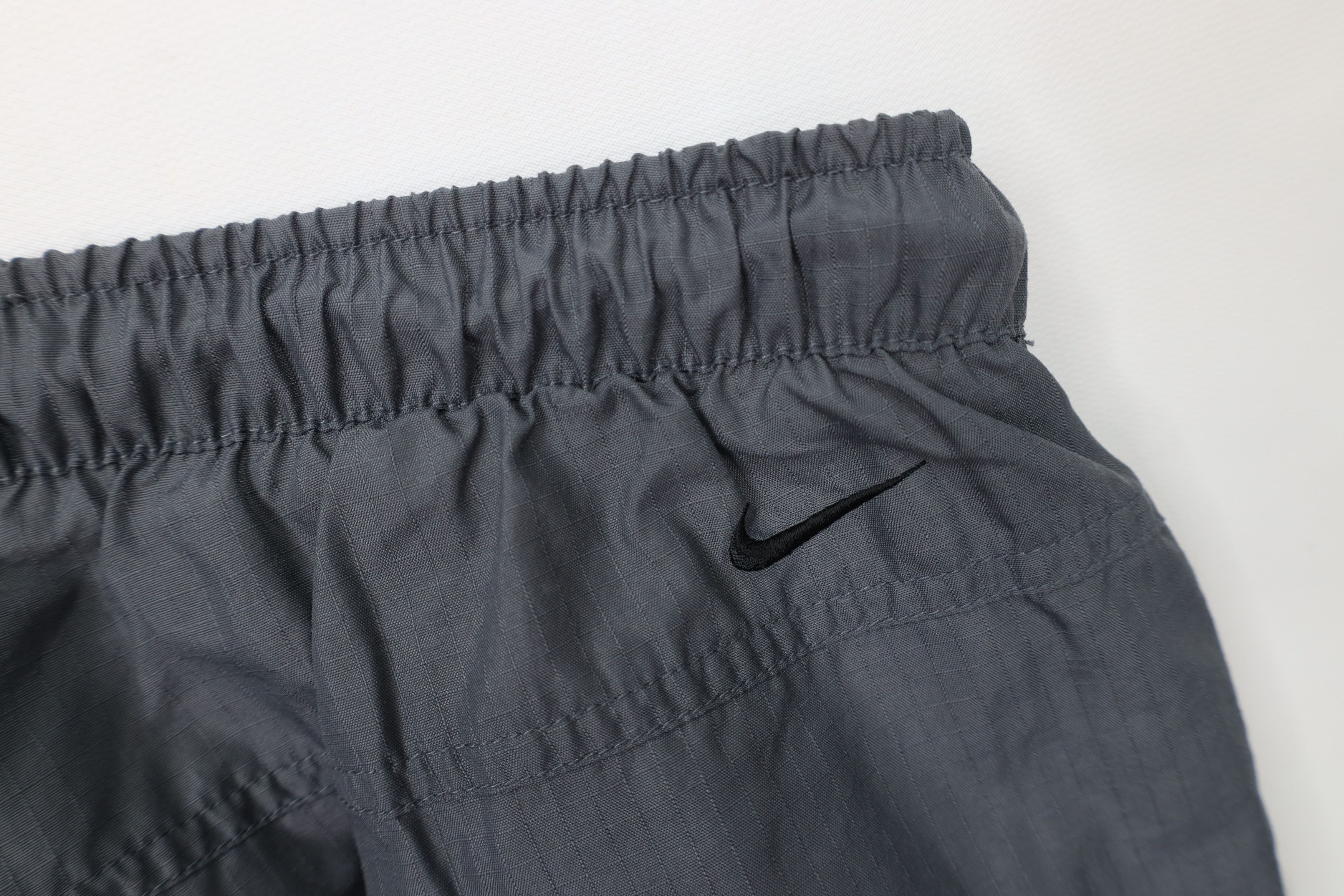 Nike Vintage Nike Travis Scott Mini Swoosh Lined Ripstop Shorts Size US 36 / EU 52 - 12 Thumbnail