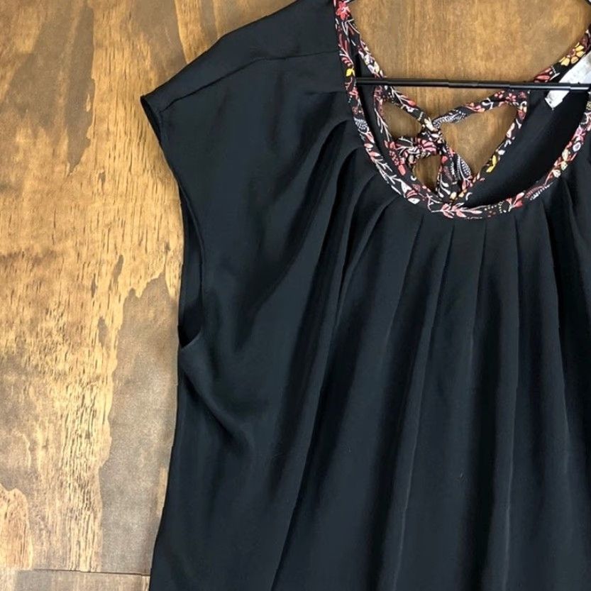 Vintage LC Lauren Conrad Blouse Womens Sleeveless XL Black Multi Floral Back Tie Pleated Crew Neck Chiffon Lightweight Casual Workwear Party/Cocktail Size XL / US 12-14 / IT 48-50 - 4 Thumbnail