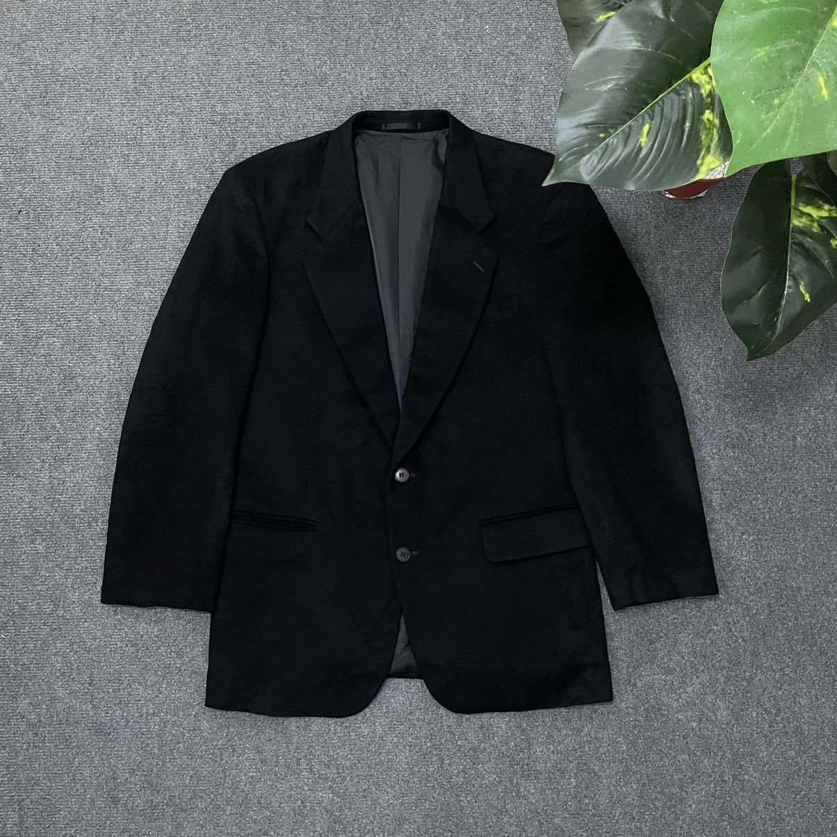 Designer Vintage Cashmere Black Blazer Size 38R - 1 Thumbnail