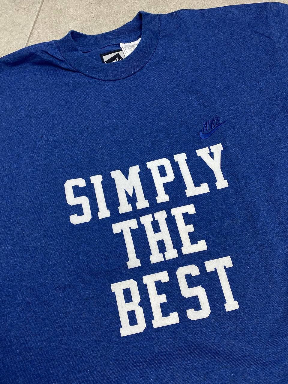 Nike Vintage Nike 90s Simply The Best Small Swoosh T-Shirt Size US M / EU 48-50 / 2 - 7 Thumbnail