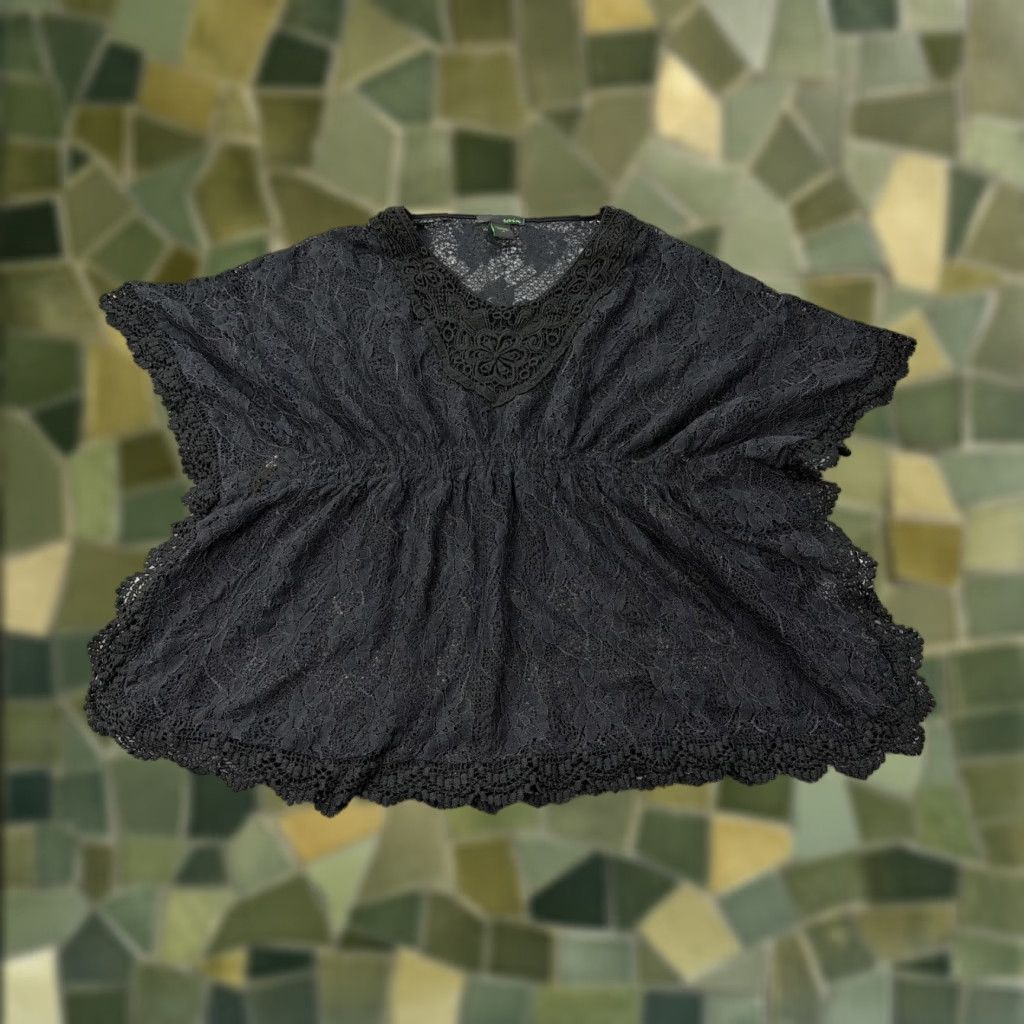 Rains Rain Top Womens Medium Black Crochet Lace Boho Peasant Blouse Tunic Coverup Kimono Sleeve V-Neck Short Sleeve Floral Lightweight Womens Blouse Size M / US 6-8 / IT 42-44 - 1 Thumbnail