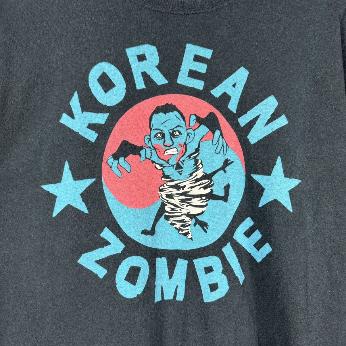 WWE The Korean Zombie Tri-Coasta MMA T-shirt Size US M / EU 48-50 / 2 - 4 Thumbnail