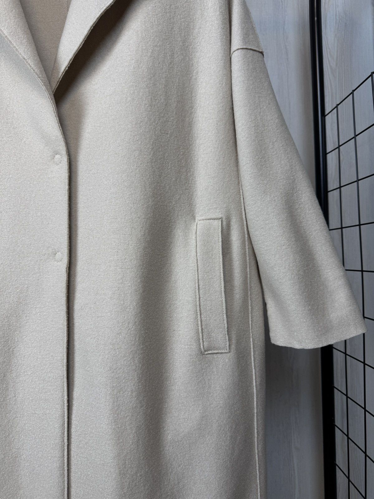 Harris Wharf London Harris Wharf London beige virgin wool trench coat Size L / US 10 / IT 46 - 4 Thumbnail