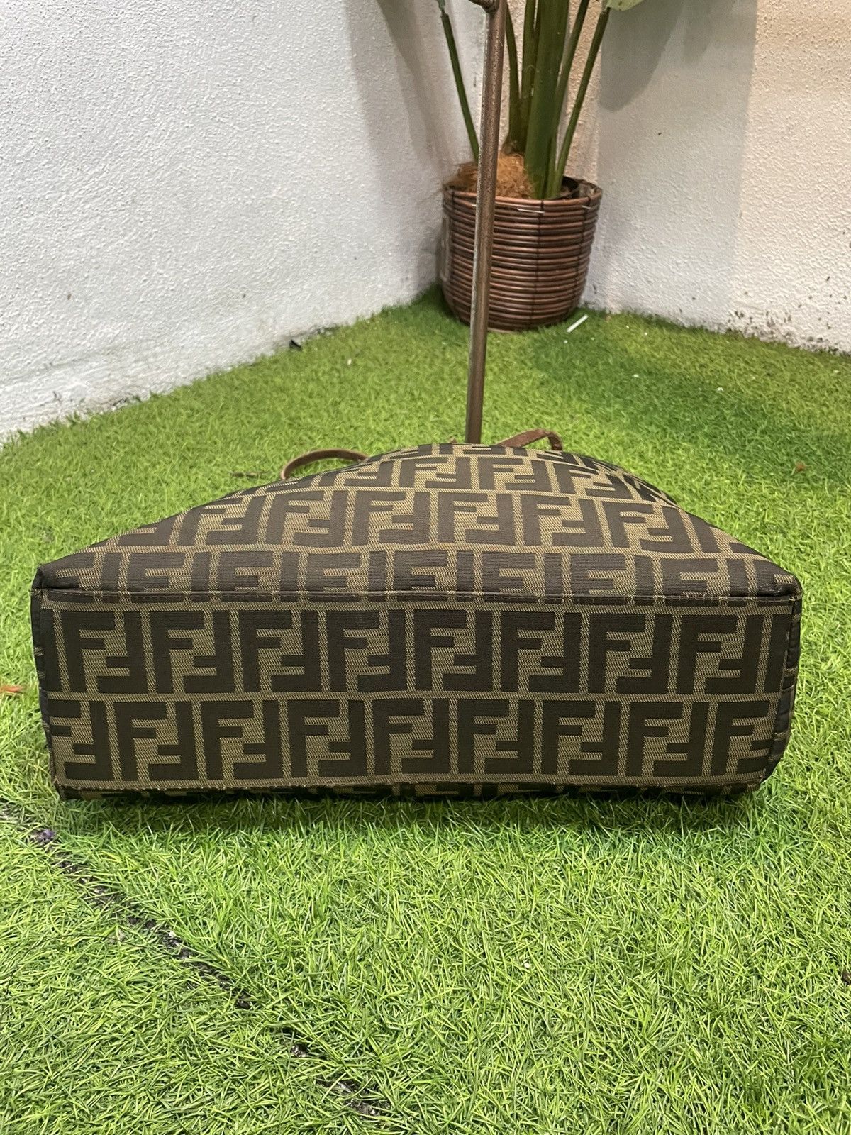 Fendi Authentic FENDI Canvas Tote Bag Size ONE SIZE - 6 Thumbnail