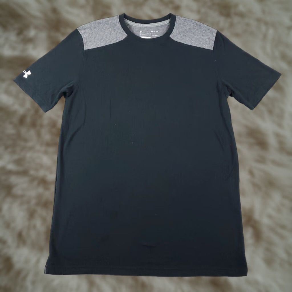 Under Armour Under Armour T-Shirt Mens Size Small Black Solid Logo Short Sleeve Sports Size US S / EU 44-46 / 1 - 1 Thumbnail