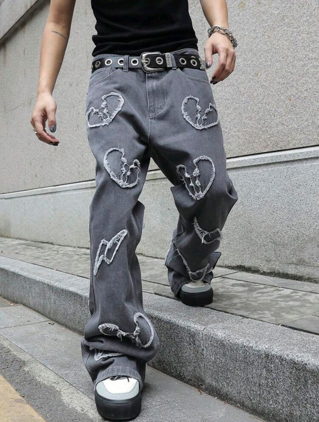 Japanese Brand × Jean Heart Frayed Design Pocket Straight Loose Casual Jeans Size US 33 - 2 Thumbnail