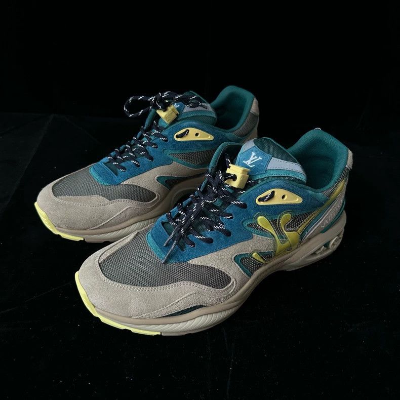 Louis Vuitton Louis Vuitton Trail Sneakers Size US 9.5 / EU 42-43 - 1 Thumbnail