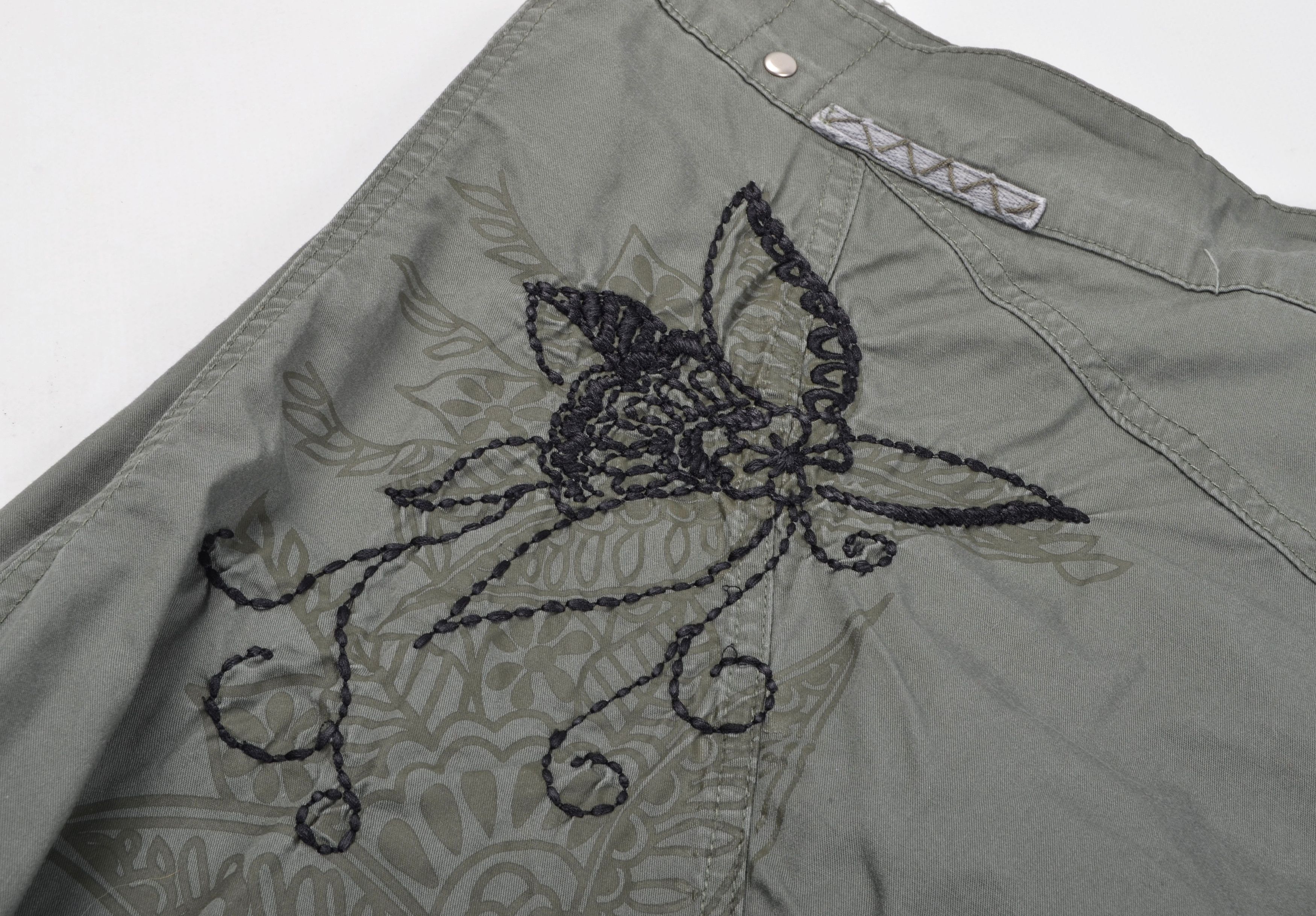 Vintage Vintage Chilli Peppers Y2K Grunge Asymmetrical Khaki Skirt Size 30" / US 8 / IT 44 - 7 Thumbnail