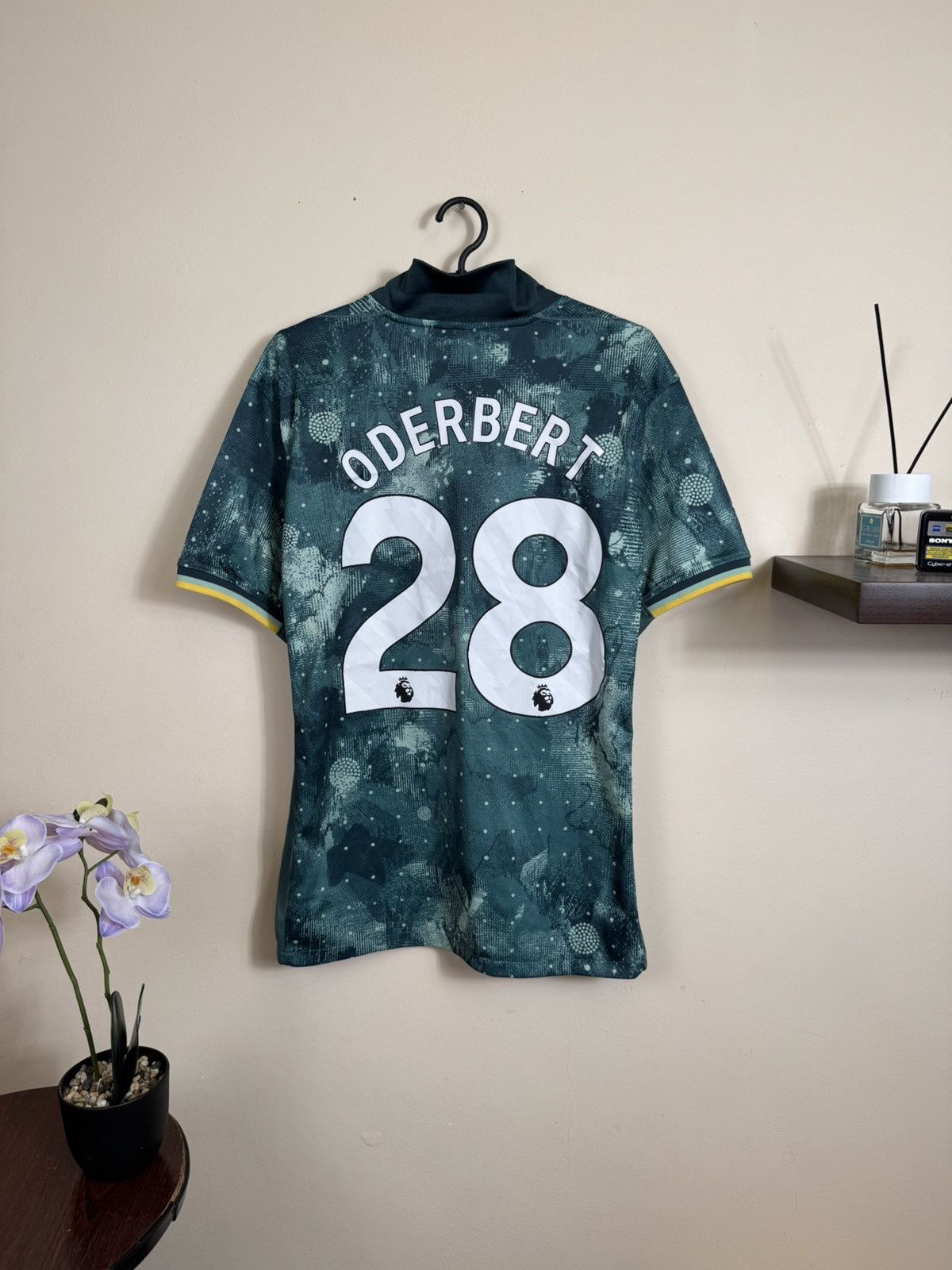 Nike Tottenham Hotspur Jersey #38 Oderbert Nike 2024-25 L Size US L / EU 52-54 / 3 - 2 Thumbnail