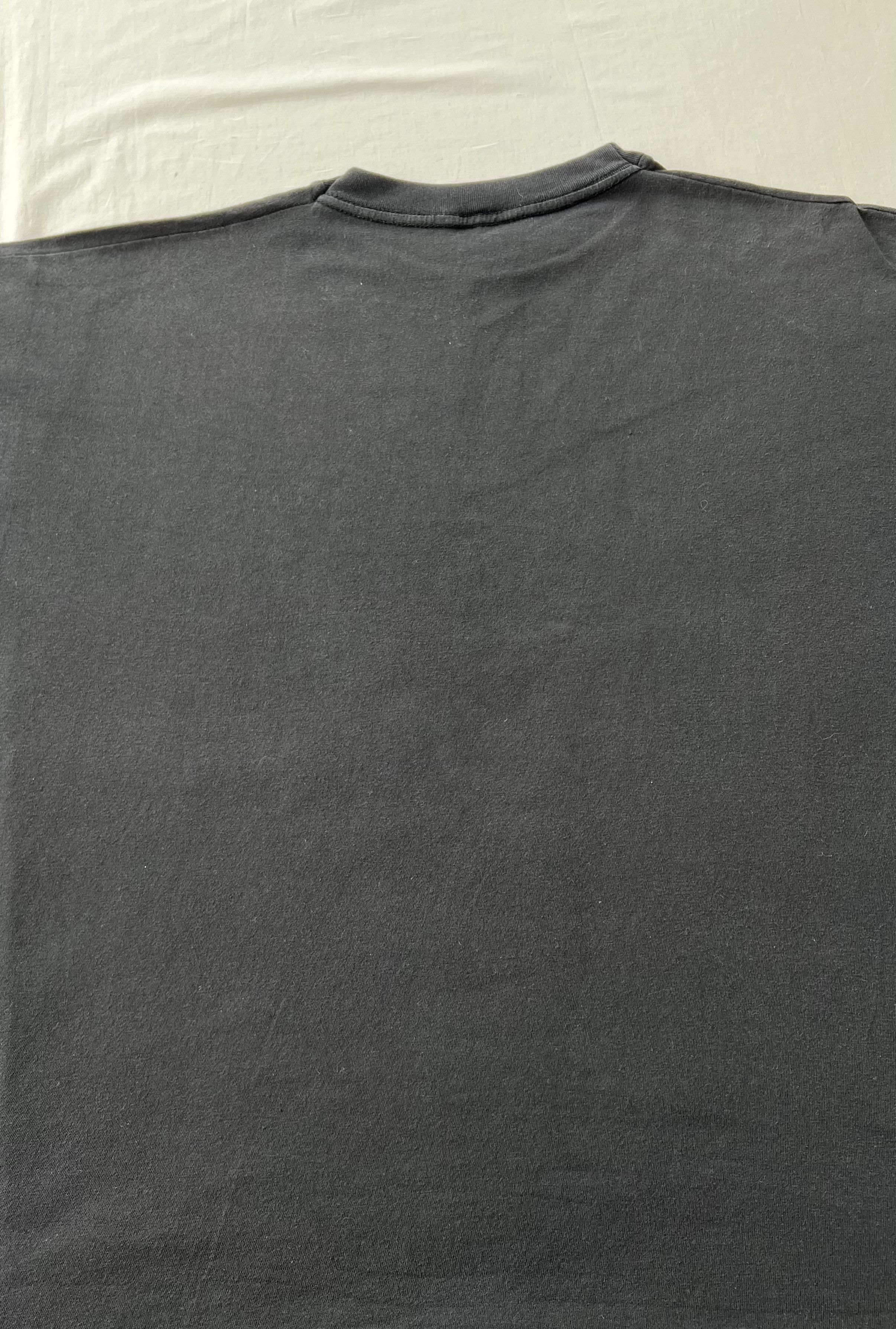 Vintage Vintage 1996 Independence Day ID4 Movie Black T-shirt Size US XL / EU 56 / 4 - 14 Thumbnail