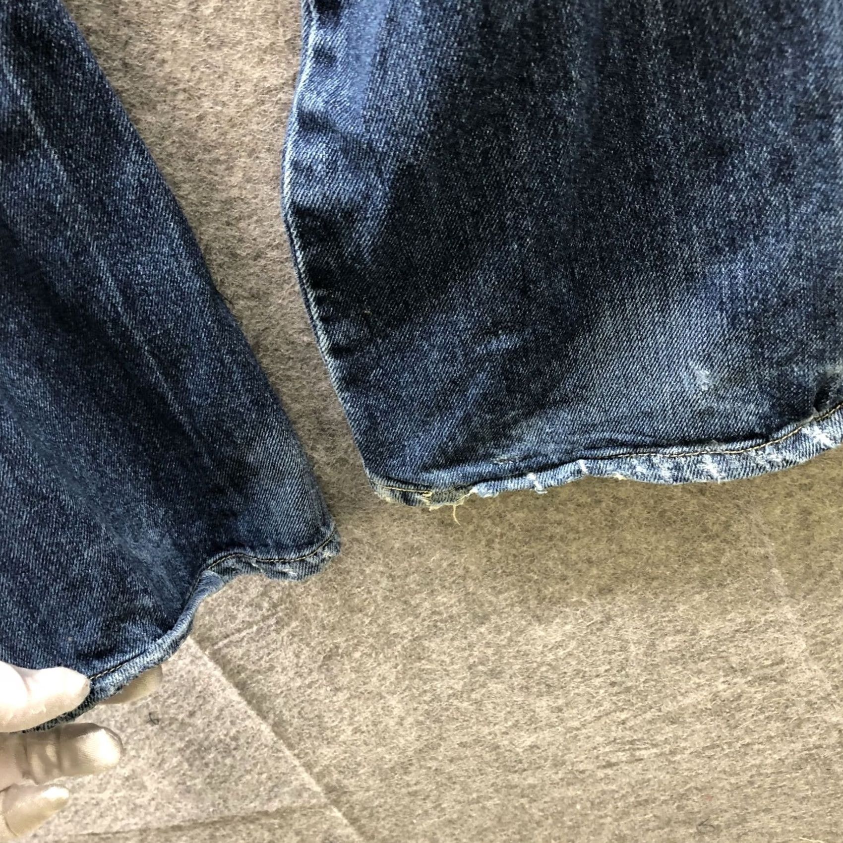 American Eagle Outfitters VINTAGE American Eagle Favorite Flare Jeans Womens Size 2 Blue Mid Rise Distressed Jeans Women 2 Flared Vintage AE Outfitters Size 26" / US 2 / IT 38 - 6 Thumbnail