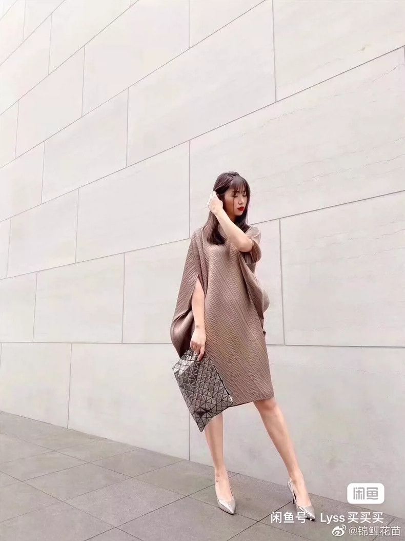 Issey Miyake Issey Miyake Champagne-colored dress Size M / US 6-8 / IT 42-44 - 2 Thumbnail