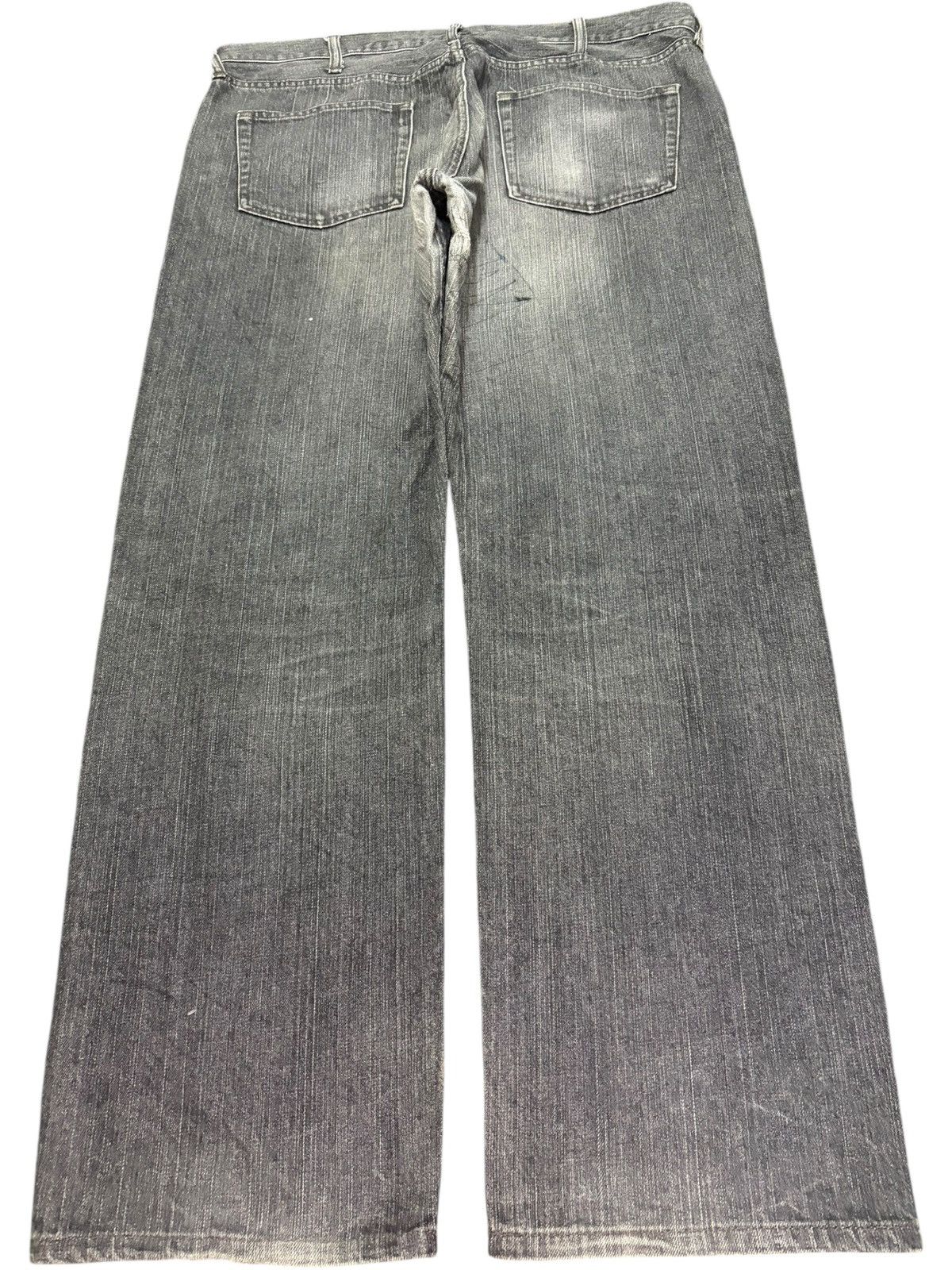 Uniqlo Vintage Japanese Uniqlo Charcoal Wash Distress Loose Jeans Size 38" / US 16 / IT 52 - 2 Thumbnail