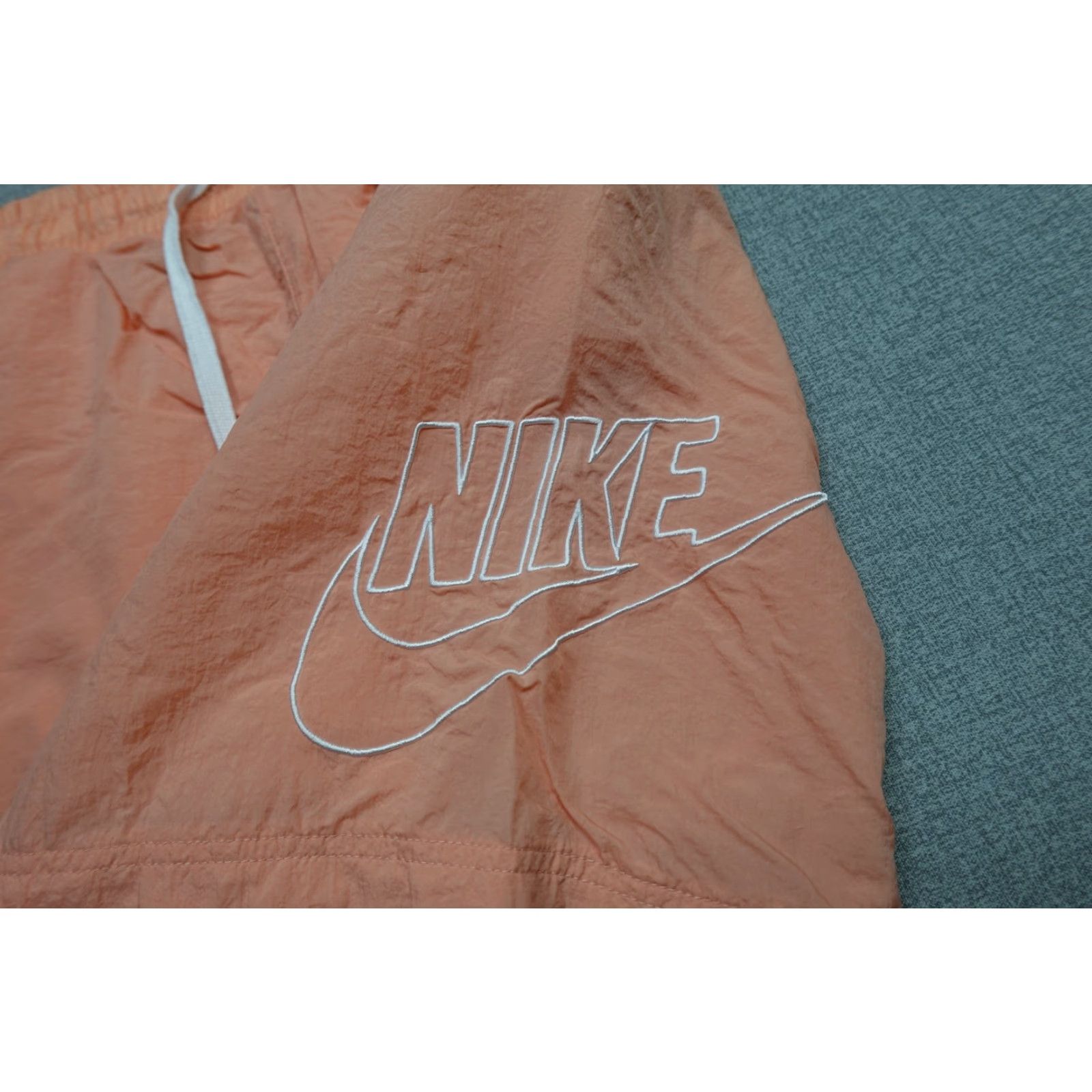 Nike Nike Shorts Mens XL Orange Nylon Drawstring Pockets Lightweight Athletic Swishy Size US 36 / EU 52 - 2 Thumbnail