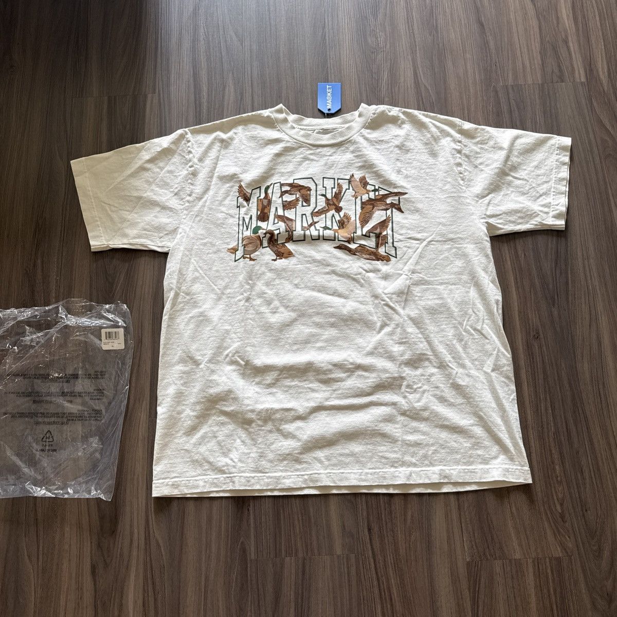 Market MARKET Duck Pond Graphic T-Shirt Ecru XL Mallard Duck Print Size US XL / EU 56 / 4 - 1 Thumbnail