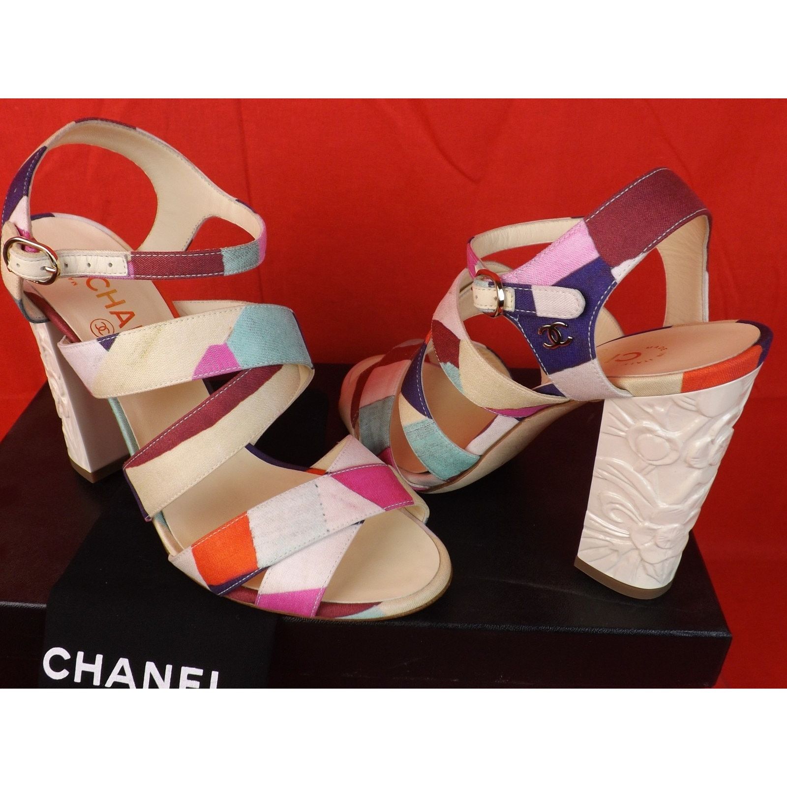 Chanel CHANEL MULTICOLOR CANVAS CC LOGO FLOWERS SANDALS PUMPS 38 Size US 8 / IT 38 - 11 Thumbnail