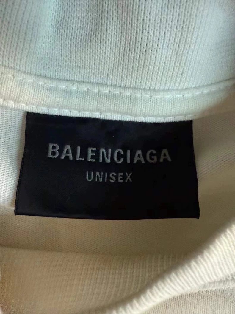 Balenciaga Balenciaga Love Short Sleeves Limited for Valentine's Day Size US XS / EU 42 / 0 - 3 Thumbnail