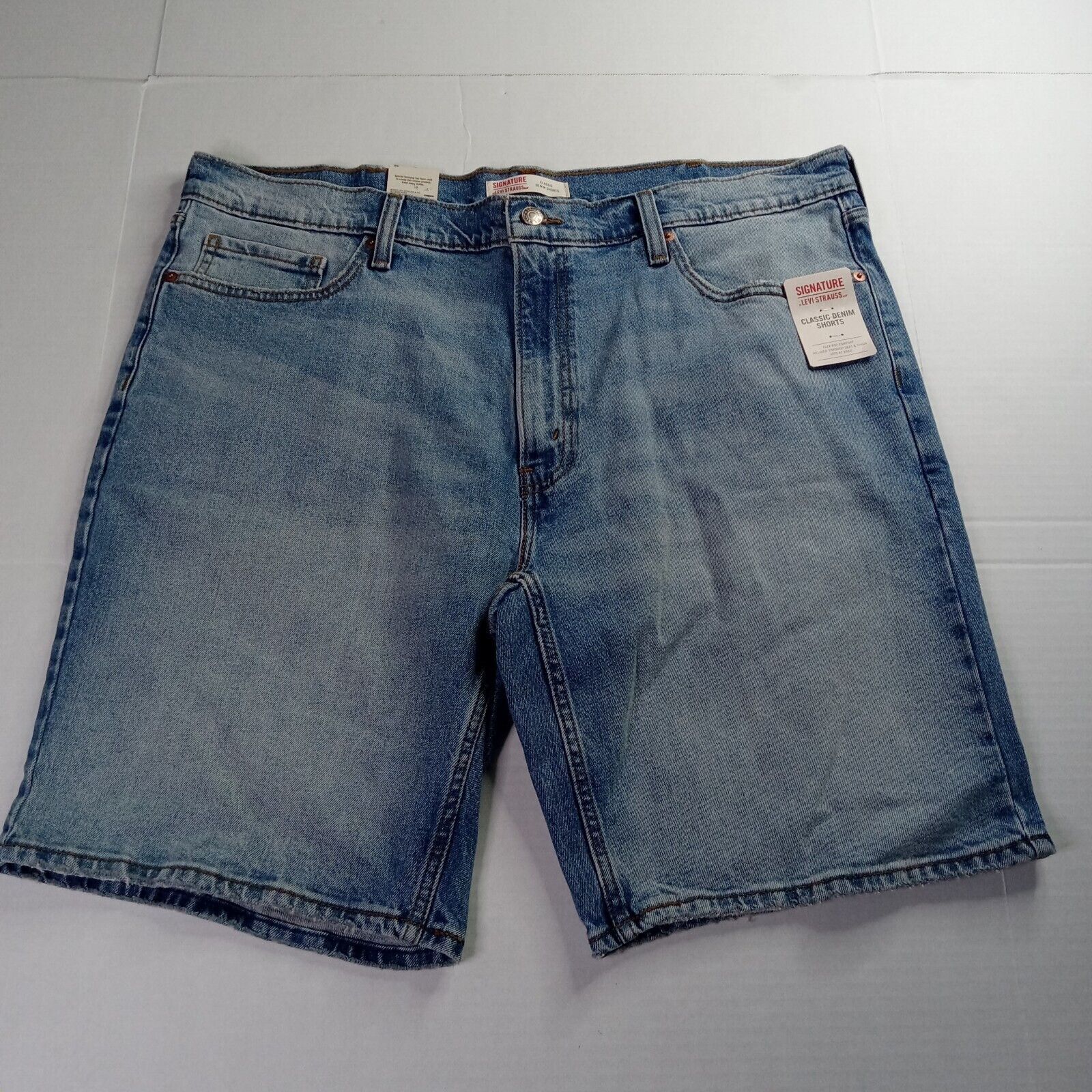 Levi's Levi Strauss Signature Jean Shorts Men's Size 40 Blue Size US 40 / EU 56 - 1 Thumbnail