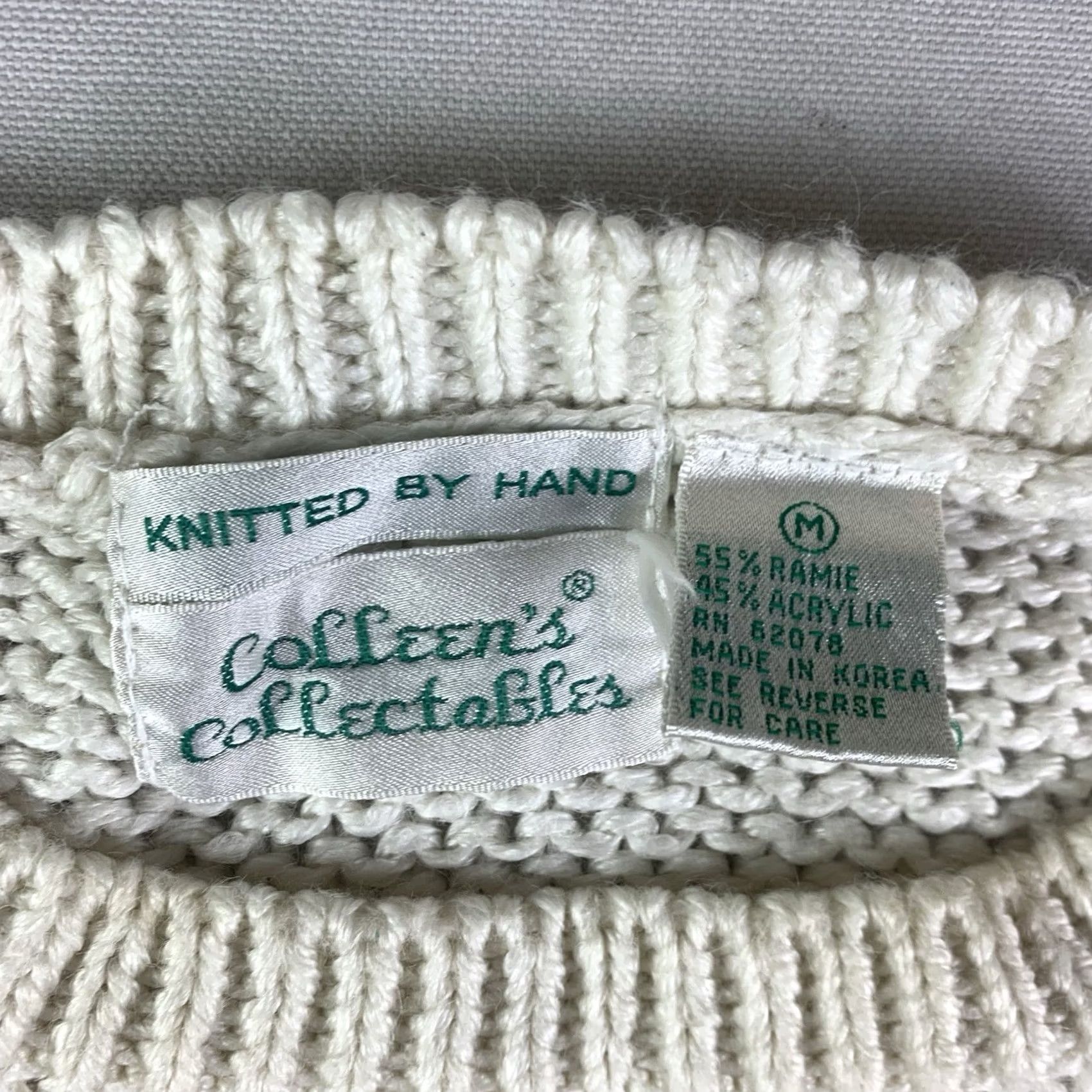 Pinko VINTAGE Colleen's Collectibles Sweater Women Medium White Floral Embroidered Granny Bohemian 90s Classic Pullover Men/Women Size M / US 6-8 / IT 42-44 - 2 Thumbnail
