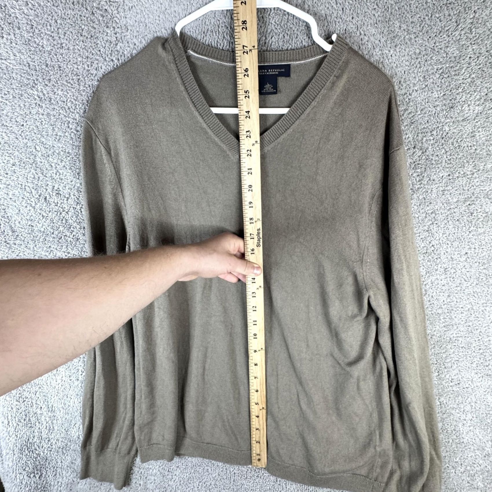 Banana Republic Banana Republic Sweater Mens L Brown Silk Cashmere V-Neck Knit Pullover Size US L / EU 52-54 / 3 - 7 Thumbnail