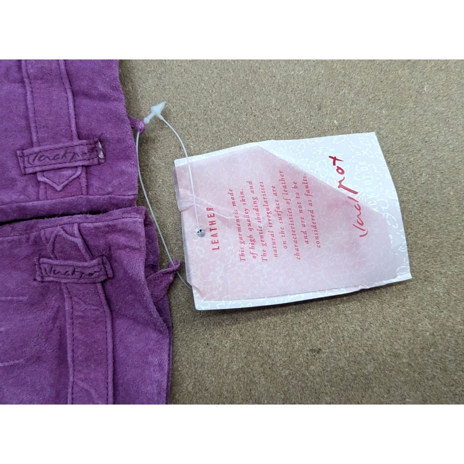Vintage Genuine Leather Womens Gloves Size 7 Purple Winter Wool Blend Lining Glove Warm Casual Adults Womens, Leather, Lined Size ONE SIZE - 7 Thumbnail
