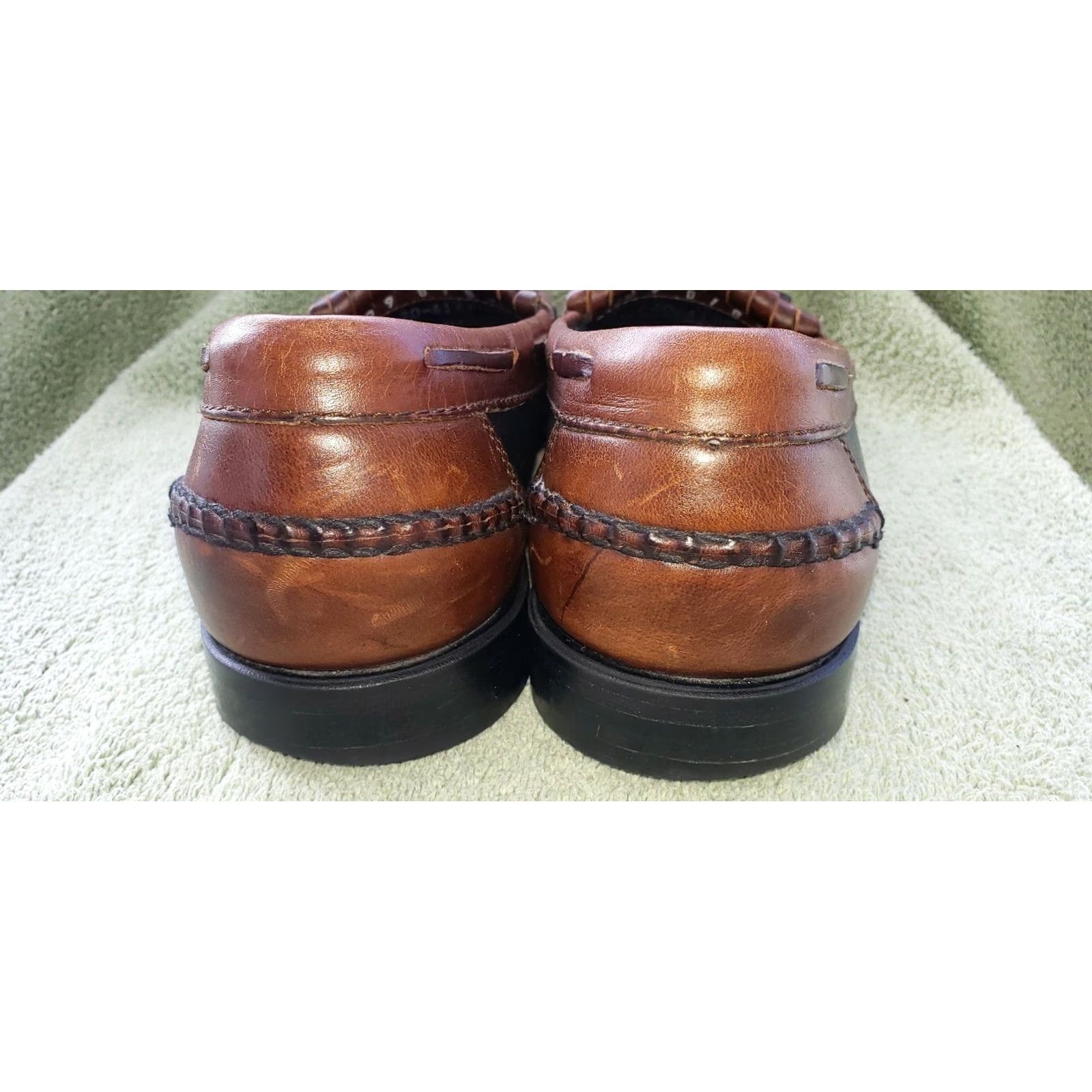 Johnston & Murphy Johnston & Murphy Passport Loafers Men 9D Two Toned Black Brown Tassels Leather Boat Lacing Casual Shoes Size US 9 / EU 42 - 6 Thumbnail