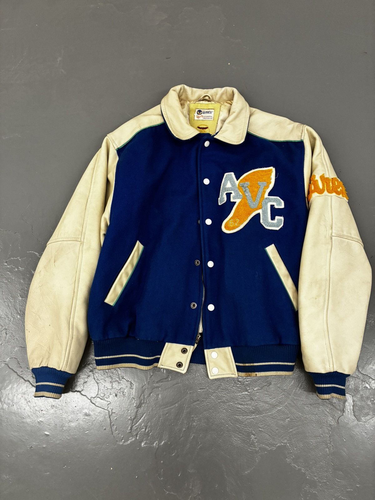 Avirex Vintage Avirex USA World Famous Eagle Leather Varsity Jacket Size US L / EU 52-54 / 3 - 1 Thumbnail