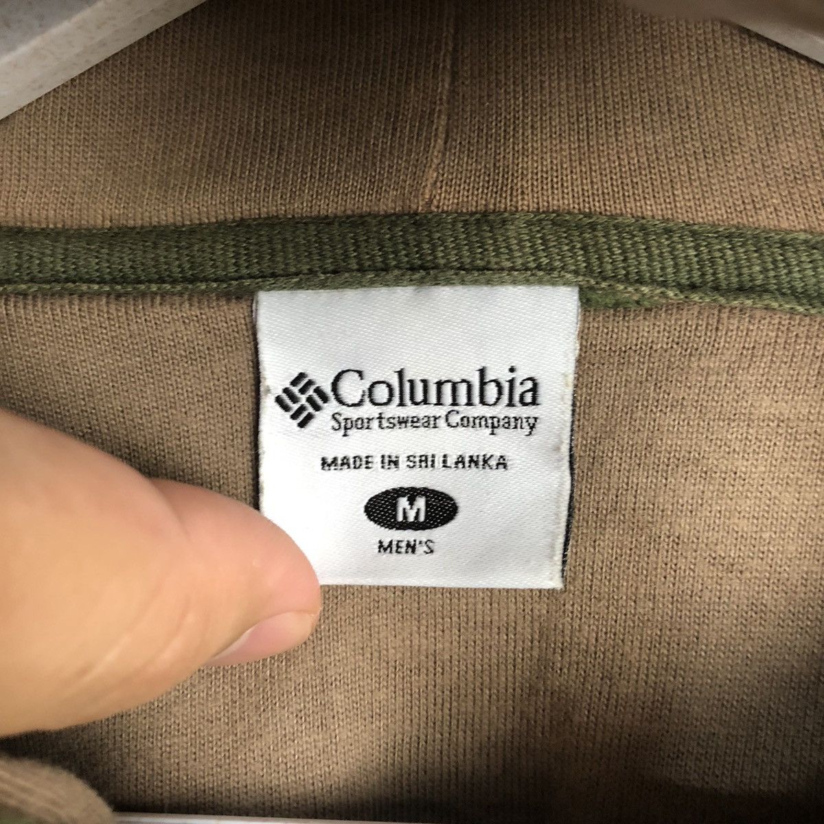 Columbia Columbia Green faded plain sweater Hoodie #A1575 Size US M / EU 48-50 / 2 - 11 Thumbnail