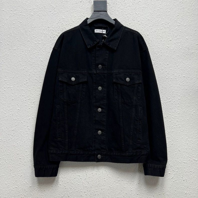 Balenciaga Balenciaga size 38 Wash jeans's back is full of LOGO coats Size M / US 6-8 / IT 42-44 - 1 Thumbnail