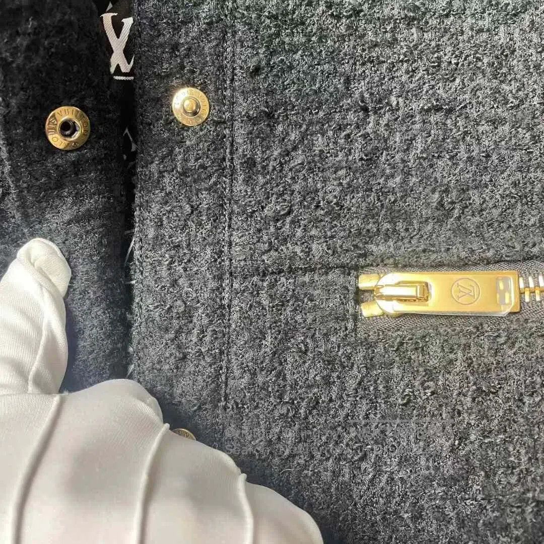 Louis Vuitton Louis Vuitton Logo Snap Button Jacket. Size M / US 6-8 / IT 42-44 - 6 Thumbnail