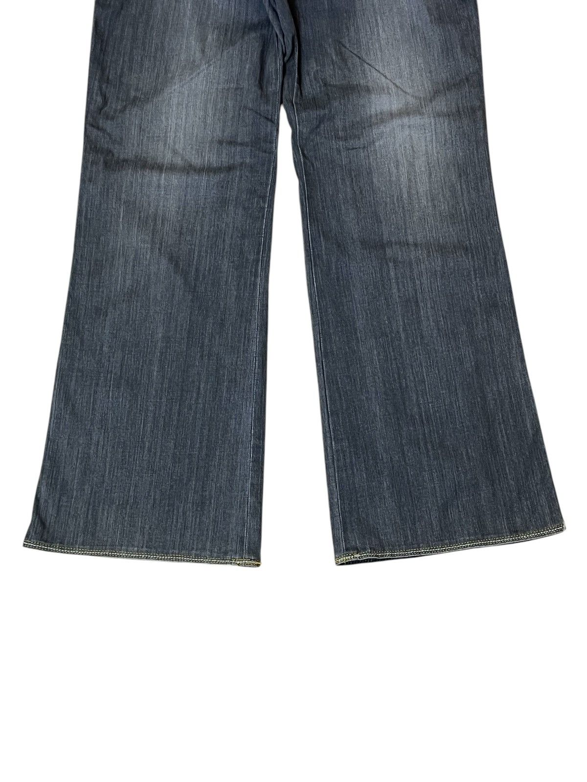 Hiroko Koshino Homme JAPANESE CULTURE “HIROKO KOSHINO” WITH STUDDED FLARED JEANS Size US 29 - 3 Thumbnail