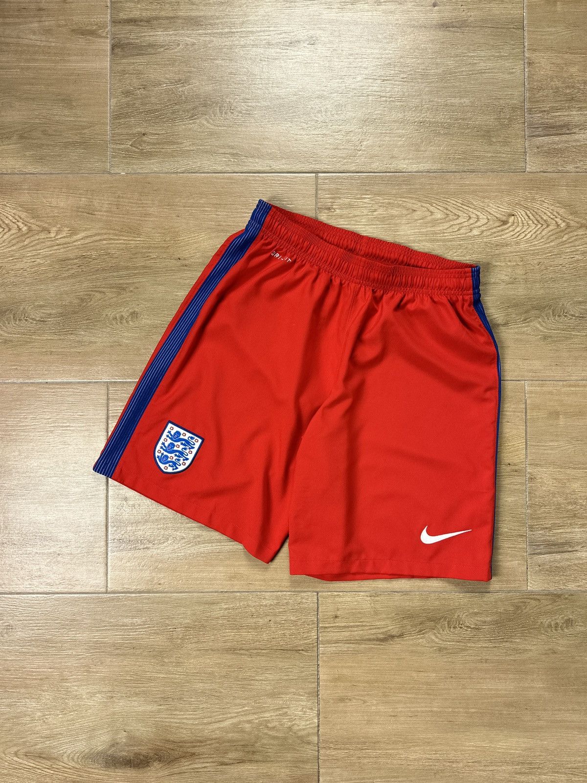 Nike Nike England Soccer Shorts Size US 32 / EU 48 - 1 Thumbnail