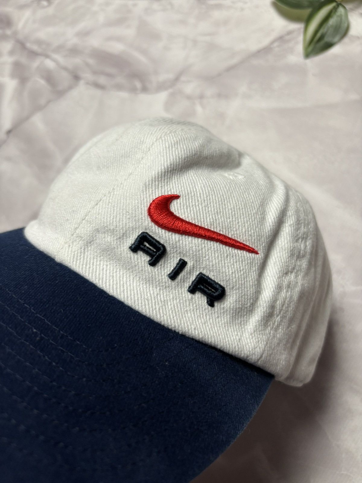 Nike Nike Air Vintage Cap Hat Swoosh 90s One Size Strapback Size ONE SIZE - 2 Thumbnail