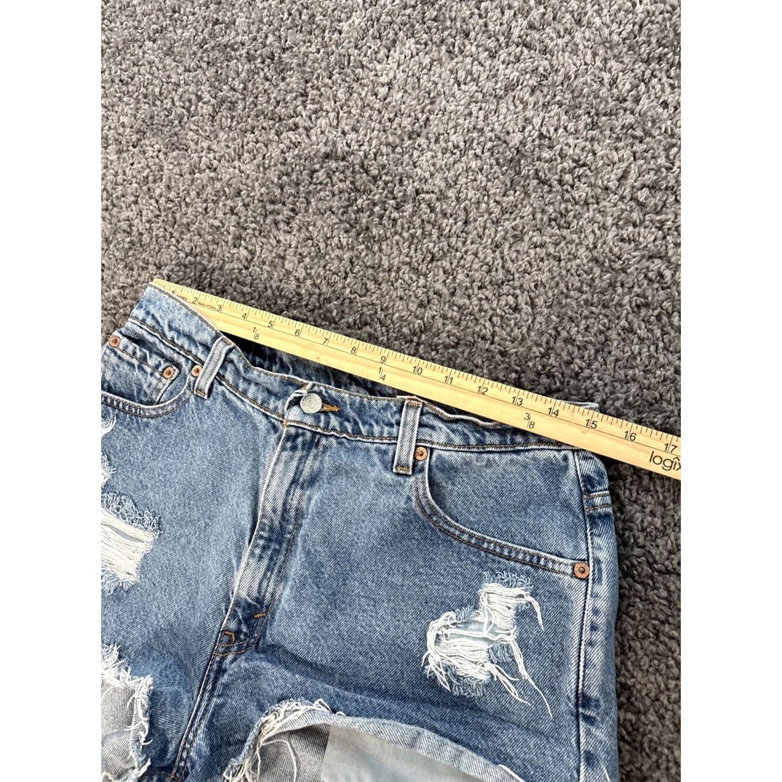 Levi's VINTAGE Levi’s Shorts Womens 30 High Rise Distressed Frayed Light Wash 90s Cut-Off Denim Blue Womens Size 30" / US 8 / IT 44 - 5 Thumbnail