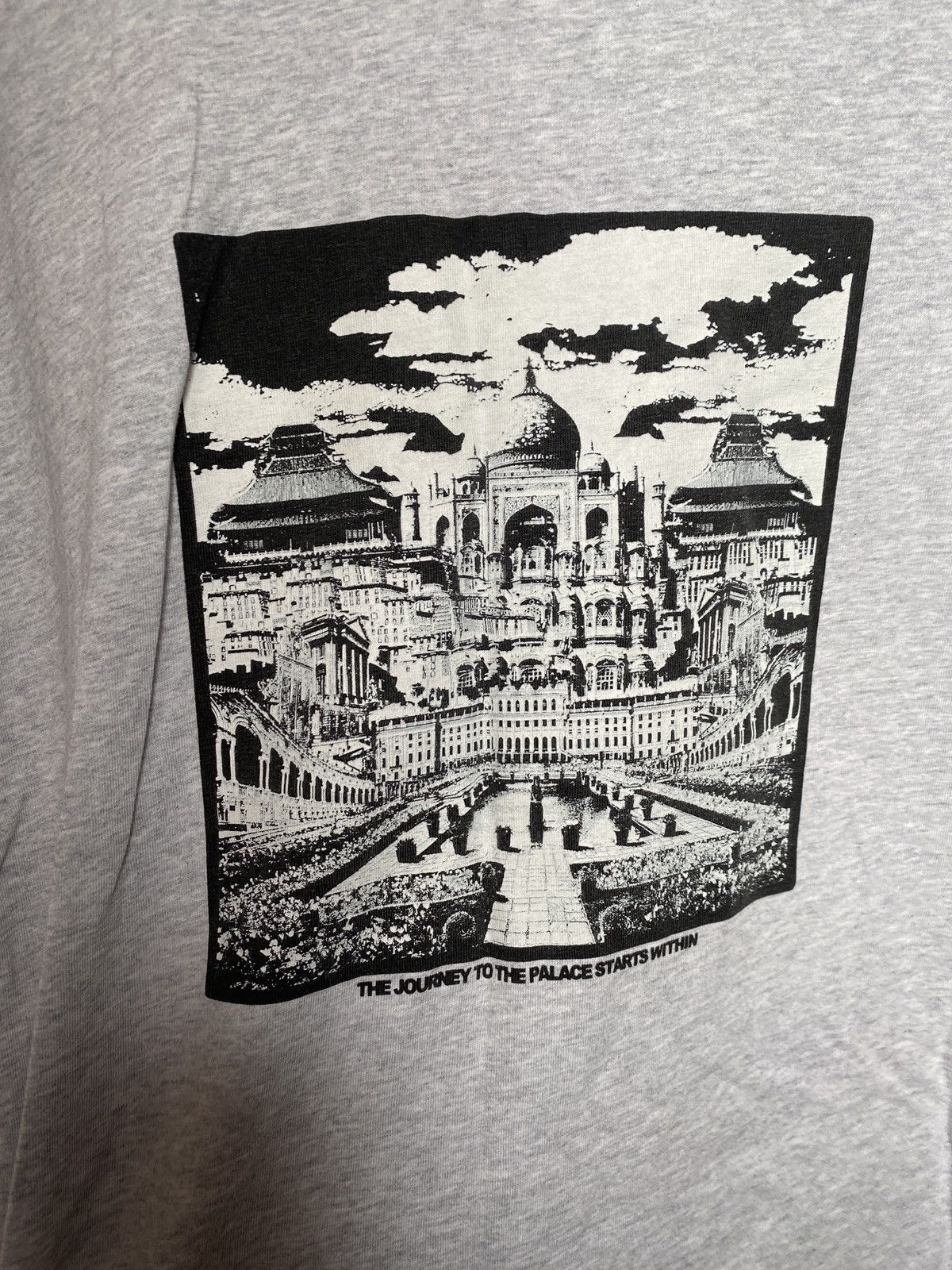 Palace Palace Journey to the Palace Tee Size US L / EU 52-54 / 3 - 3 Thumbnail