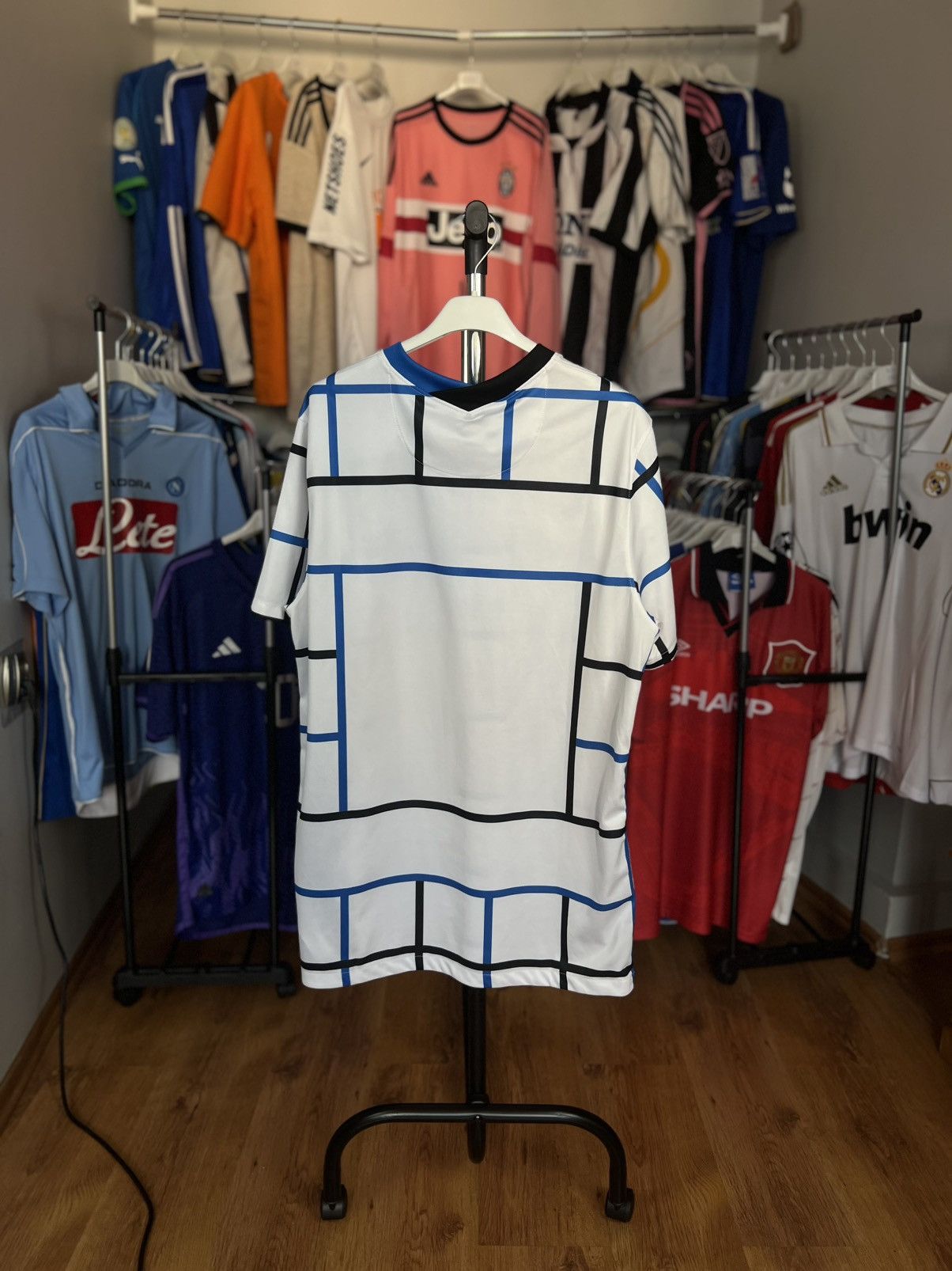 Nike Soccer Jersey Nike Inter Mediolan 2020/21 Size US L / EU 52-54 / 3 - 2 Thumbnail