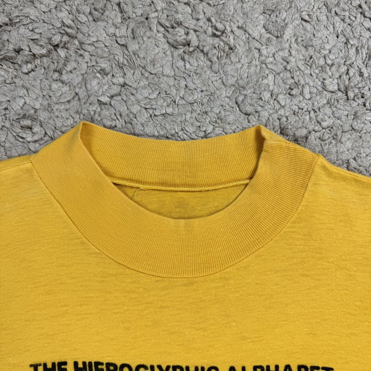 Vintage Vintage Egyptian Hieroglyphic Alphabet Graphic T-shirt Size US L / EU 52-54 / 3 - 9 Thumbnail