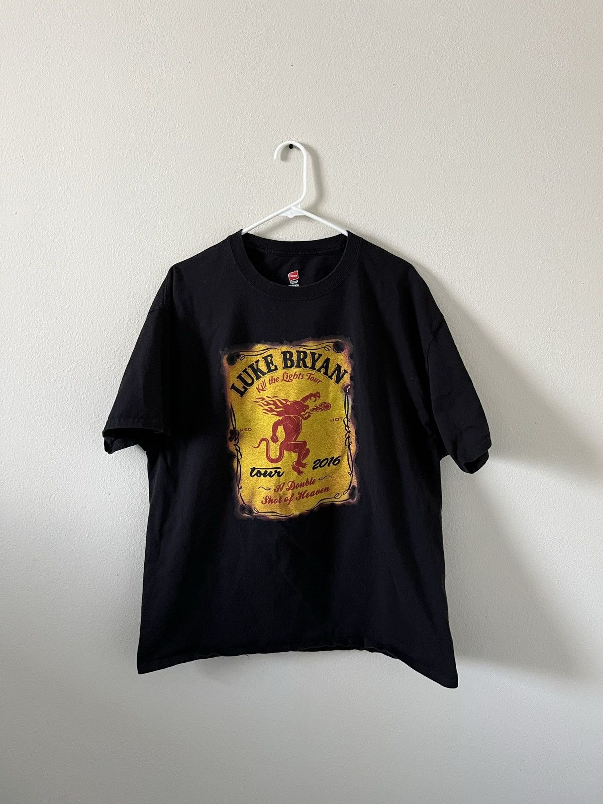 Vintage 2016 Luke Bryan 'Kill the Lights' Tour Shirt Size US XL / EU 56 / 4 - 1 Thumbnail