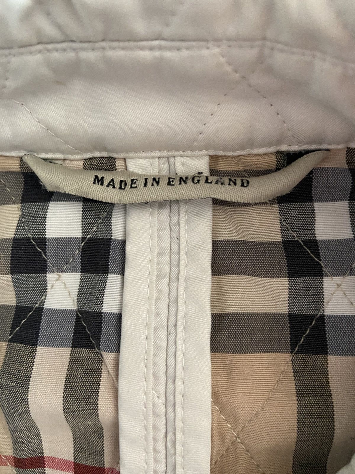 Burberry × Vintage Burberry quilted women’s jacket Size S / US 4 / IT 40 - 13 Thumbnail