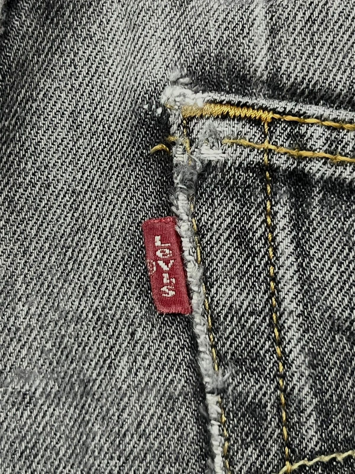 Levi's Vintage Levi’s Original 501 Japan 90s - Faded, Straight Leg Size US 32 / EU 48 - 13 Thumbnail