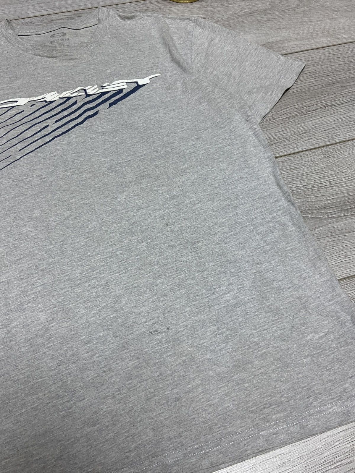 Oakley Oakley spell out vintage big logo tee shirt Size US S / EU 44-46 / 1 - 13 Thumbnail