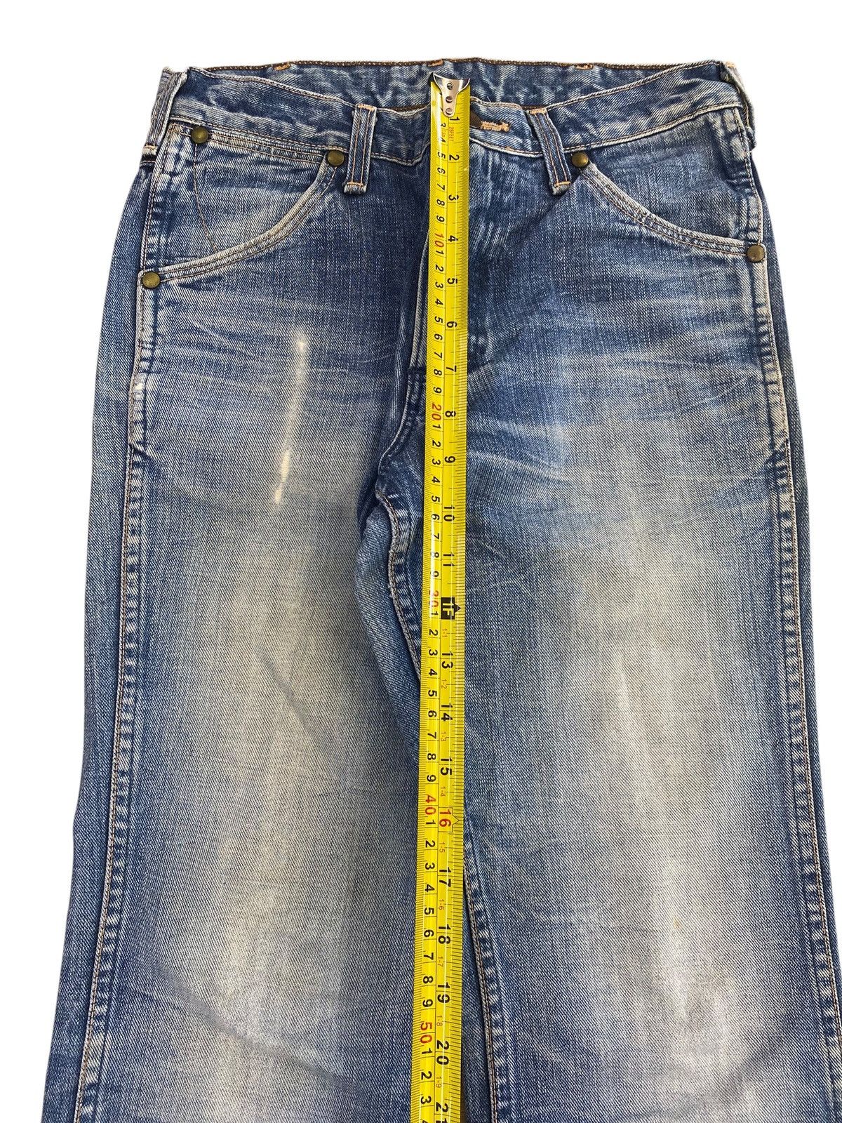 Wrangler Wrangler Brand Whiskers Faded Wash Style Bootcut Jeans Size US 28 / EU 44 - 6 Thumbnail