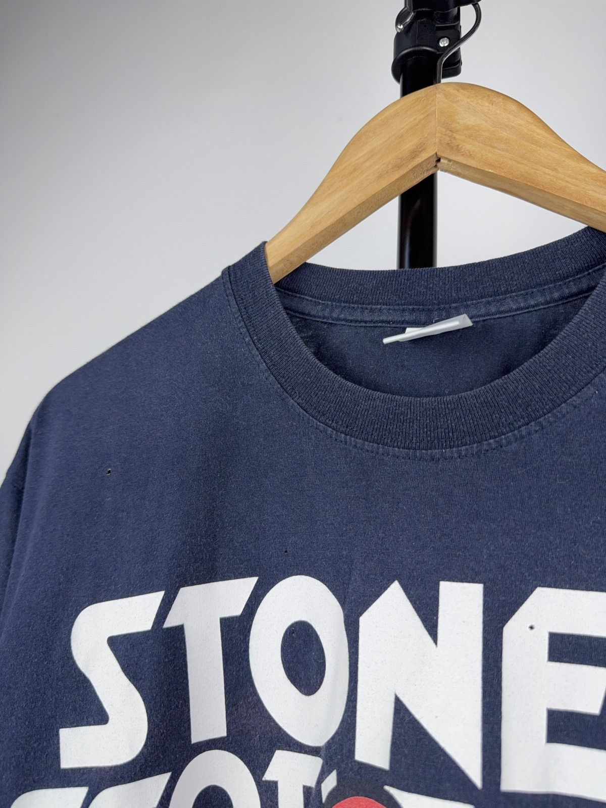 Band Tees × The Rolling Stones × Vintage Vintage 2003 Rolling Stones Tour rare logo T Shirt Size US L / EU 52-54 / 3 - 6 Thumbnail