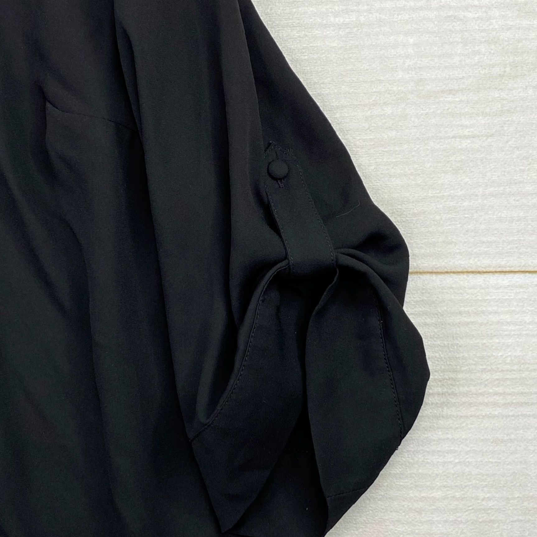 Torrid Torrid Blouse Black 3X 3/4 Roll Tab Sleeve V-Neck Grommets Rayon Polyester Womens Shirt Wide F it: Regular, Plus Size Size XXL / US 16-18 / IT 52-54 - 3 Thumbnail