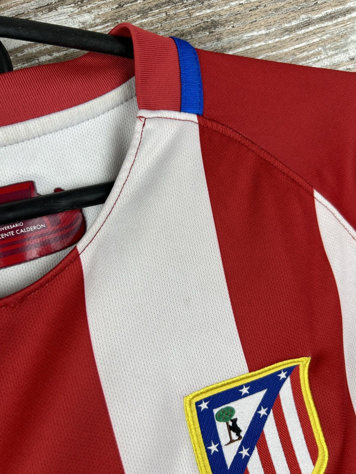 Nike Mens Vintage Nike FC Atletico Madrid home away t shirt tee Size US XL / EU 56 / 4 - 11 Thumbnail