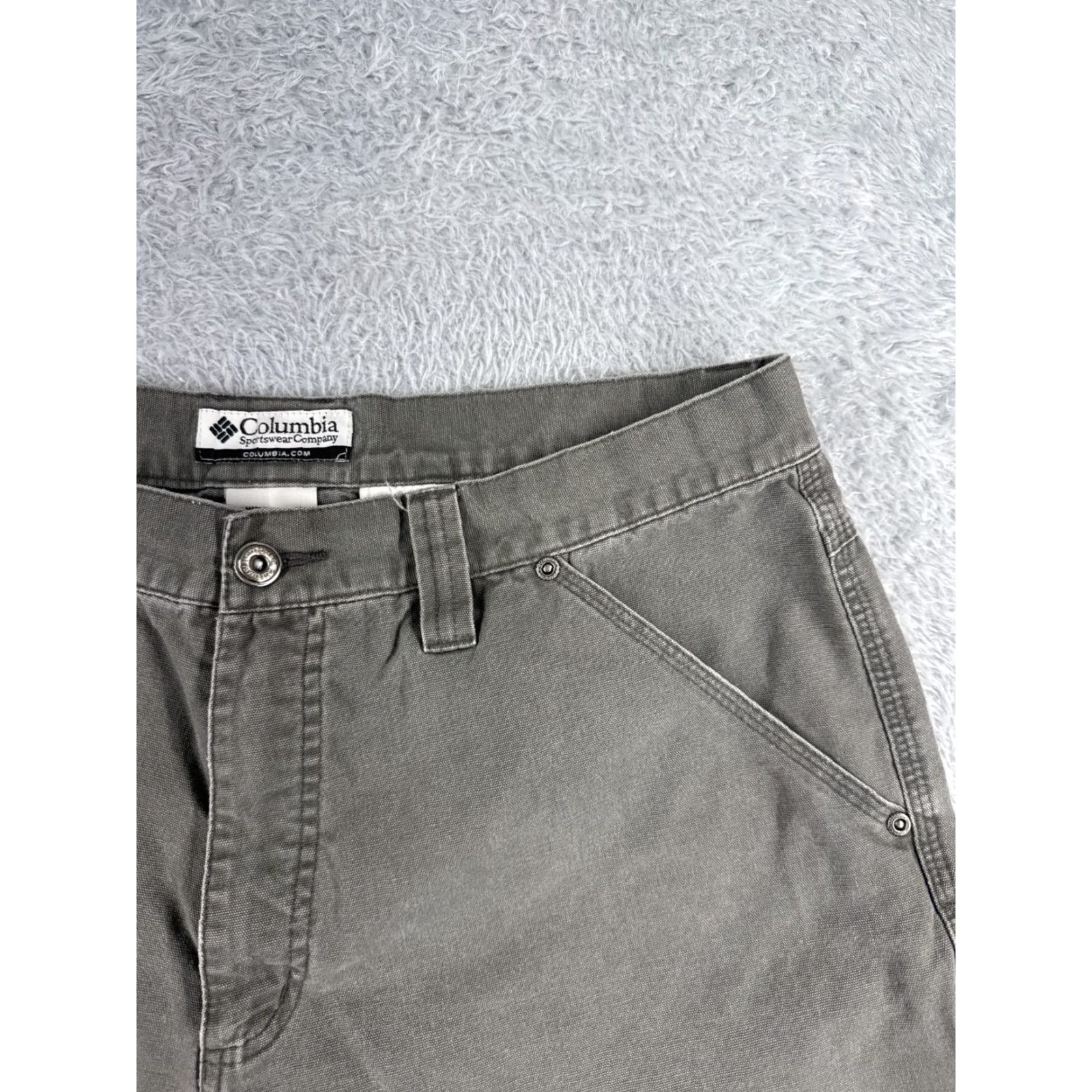Vintage Columbia Mens Cargo Shorts Gray 36 Cotton Canvas Zip Front Belted Elastic Waist 10 Inseam Regular Beach Outdoor Fish Logo Pocket Cargo Casual Mens Size US 36 / EU 52 - 5 Thumbnail